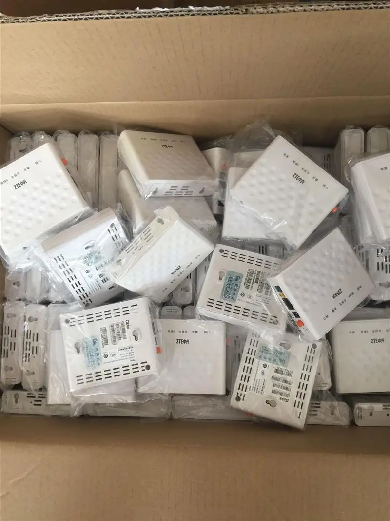 Free Shipping Second-hand F601 GPON Terminal ONT Optical Terminal 1GE Port same function as ONU version 3.0 4.0
Free Shipping Second-hand F601 GPON Terminal ONT Optical Terminal 1GE Port same function as ONU version 3.0 4.0