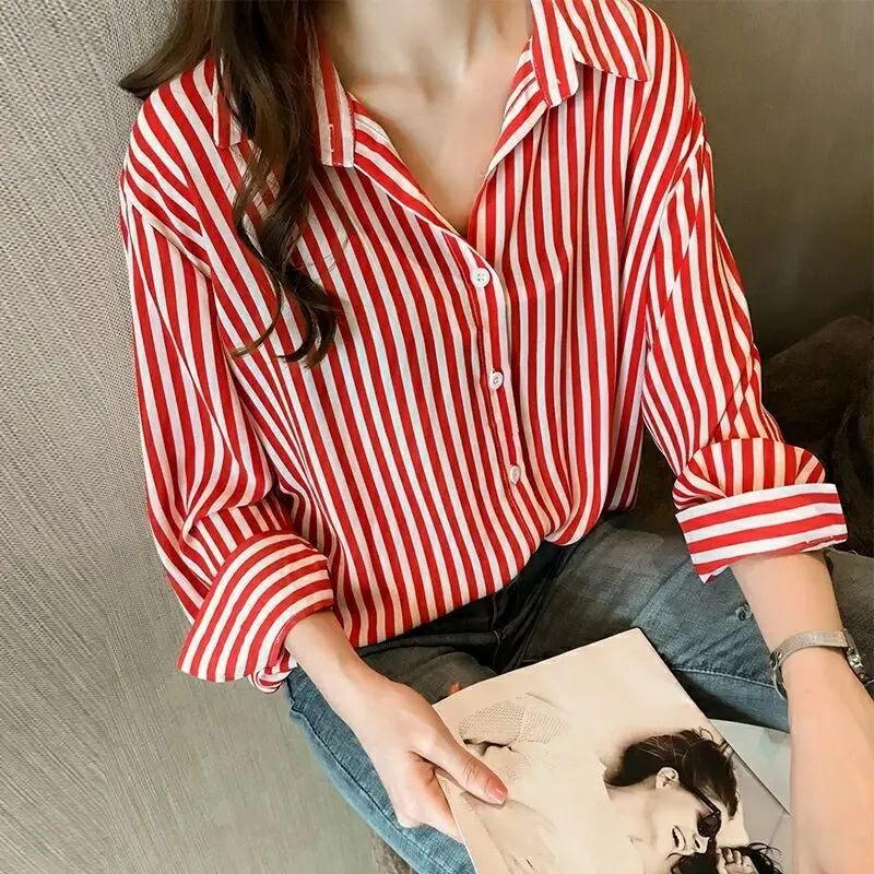 Chic Women Long Sleeve Turn-down Collar Striped Blouse Casual Loose Shirts 2021 Top Streetwear Off Shoulder Design
Chic Women Long Sleeve Turn-down Collar Striped Blouse Casual Loose Shirts 2021 Top Streetwear Off Shoulder Design