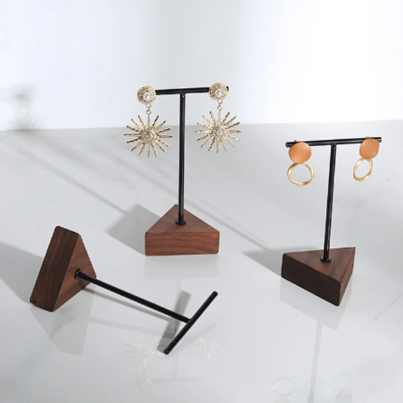 3Pcs Triple-cornered T-Bar Earrings Jewelry Shoot Props Walnut Ornaments Jewelry Display Stand
3Pcs Triple-cornered T-Bar Earrings Jewelry Shoot Props Walnut Ornaments Jewelry Display Stand