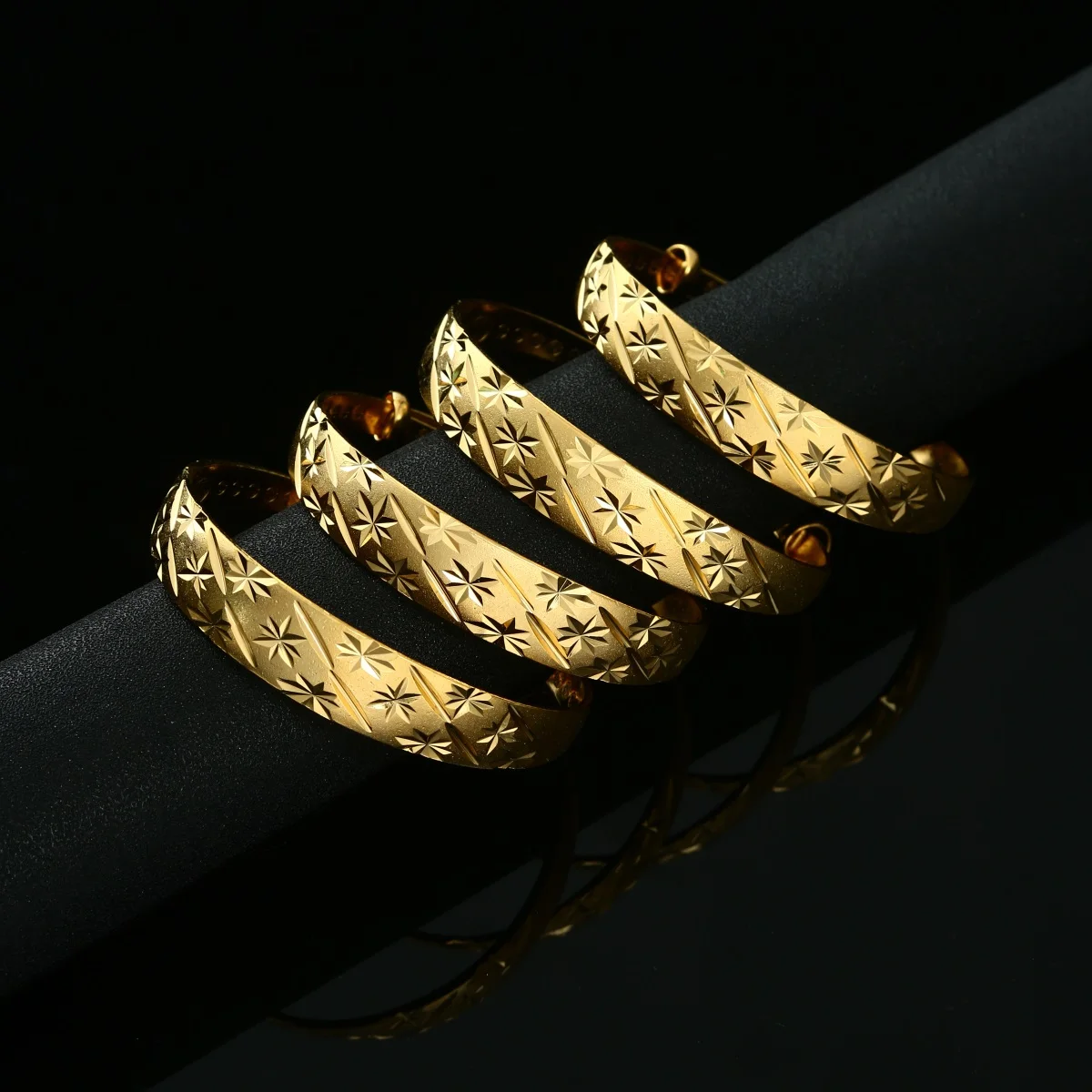 Винтажный свадебный браслет невесты Дубая золотого цвета, африканские арабские Свадебные ювелирные изделия, женские браслеты
Винтажный свадебный браслет невесты Дубая золотого цвета, африканские арабские Свадебные ювелирные изделия, женские браслеты