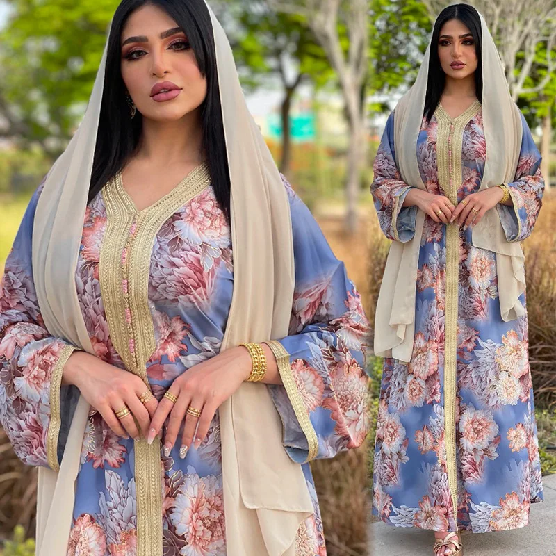 Middle Eastern Muslim Women's Arabian Satin Robe Abaya Printed Long Sleeve Dress Without Turban Dubai Turkey Abaya Dress
Middle Eastern Muslim Women's Arabian Satin Robe Abaya Printed Long Sleeve Dress Without Turban Dubai Turkey Abaya Dress
