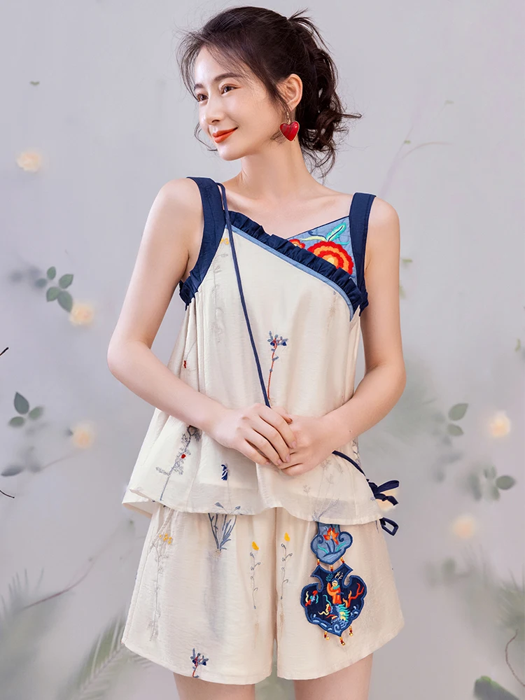 Оригинальные этнические шорты вышитые подтяжки, новинка, летний модный костюм для отдыха для женщин, 2021
Оригинальные этнические шорты вышитые подтяжки, новинка, летний модный костюм для отдыха для женщин, 2021