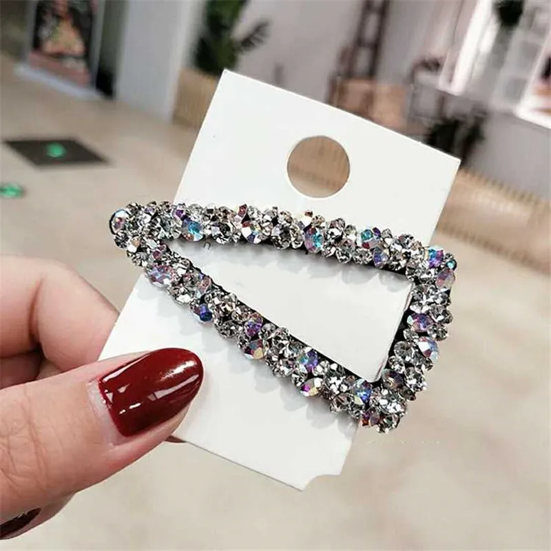 Fashion girl hair claw geometric imitation pearl hairpin crab retro triangle crystal hairpin women hair accessories
Fashion girl hair claw geometric imitation pearl hairpin crab retro triangle crystal hairpin women hair accessories