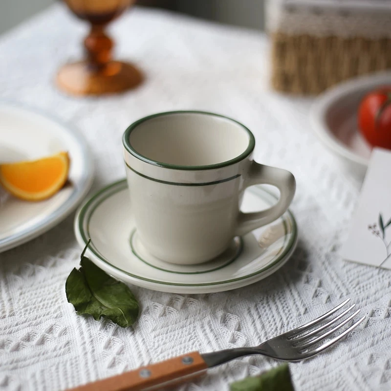 Retro Coffee Cup Simple Tea Cups and Saucer Sets Mugs Coffee Cups Ceramic Christmas Cup Canecas Cafe Criativas Espresso Bardak
Retro Coffee Cup Simple Tea Cups and Saucer Sets Mugs Coffee Cups Ceramic Christmas Cup Canecas Cafe Criativas Espresso Bardak