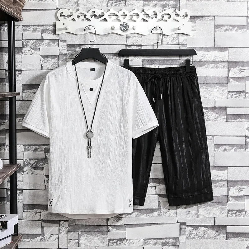 Summer Short Sleeve T Shirts Men Casual Striped Sweatpants Two Piece Set Drawstring Elastic Waist Black Shorts Set Sportswear
Summer Short Sleeve T Shirts Men Casual Striped Sweatpants Two Piece Set Drawstring Elastic Waist Black Shorts Set Sportswear