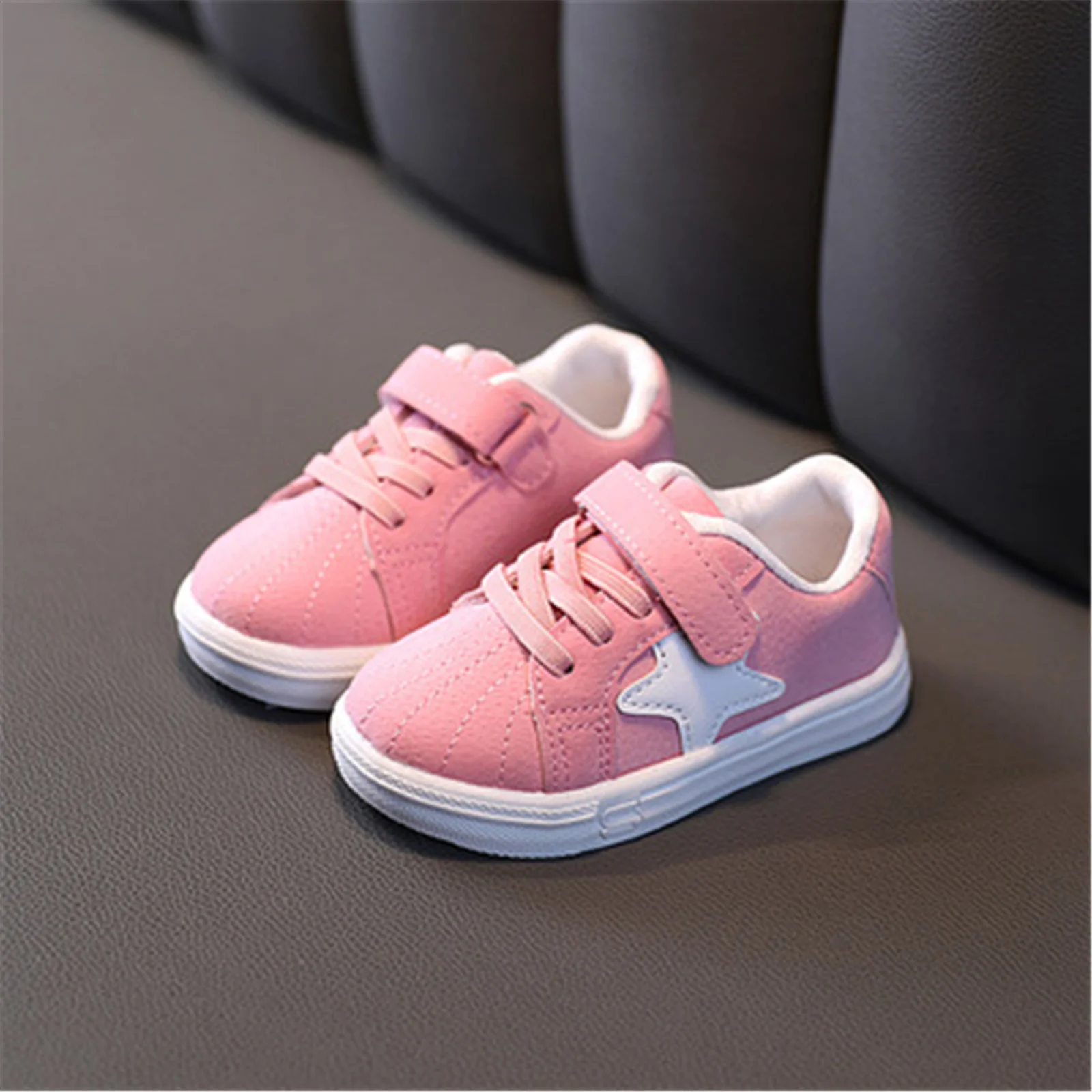 Kids Flats Fashion Boys Girls Shoes Causal Sneakers 2021 Children Breathable Running Shoes Toddler Sports Shoes for Boys
Kids Flats Fashion Boys Girls Shoes Causal Sneakers 2021 Children Breathable Running Shoes Toddler Sports Shoes for Boys