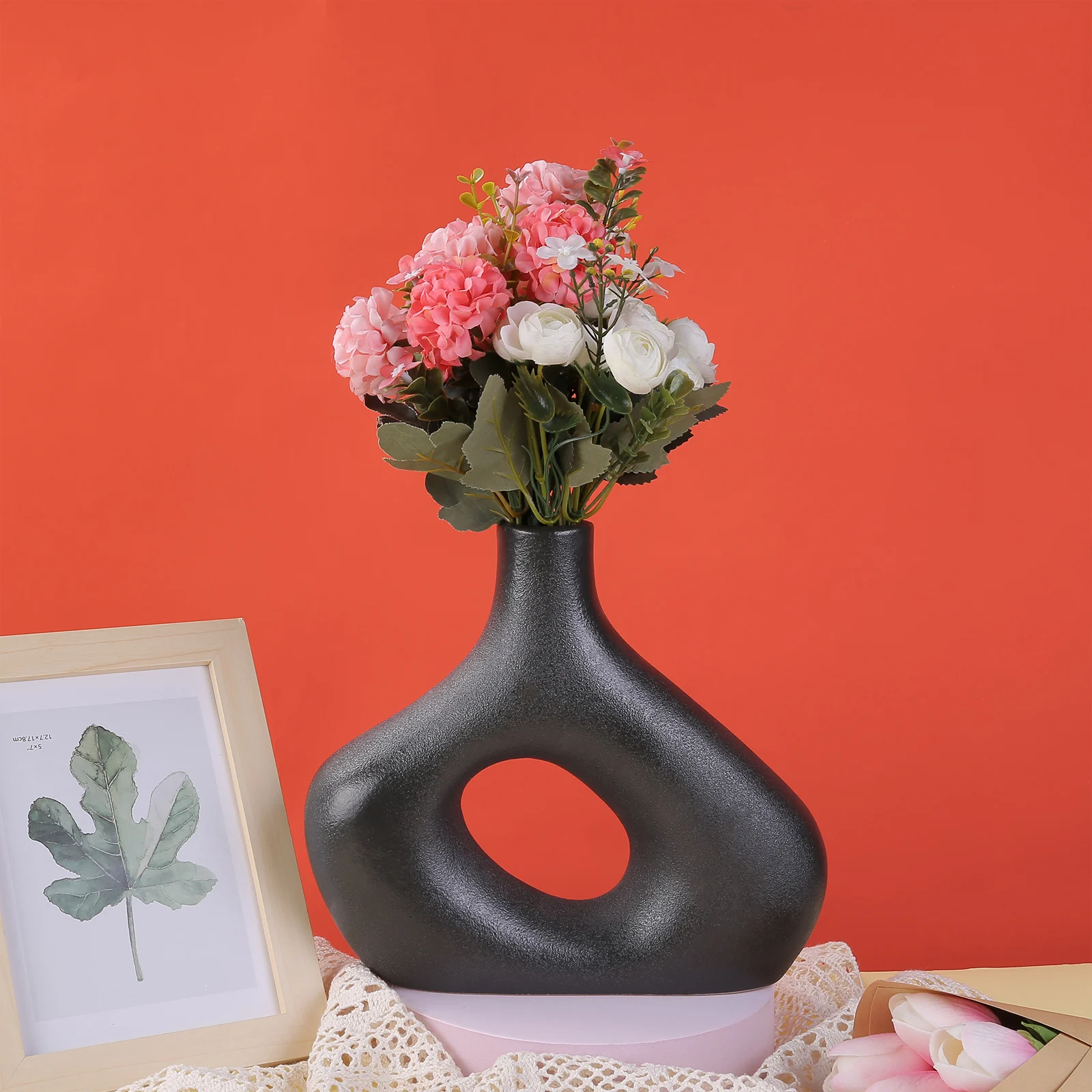 Simple Style Ceramic Vase Living Room Home Creative Solid Color Home Stay Style Ornaments Artwork Unique Shape Vase
Simple Style Ceramic Vase Living Room Home Creative Solid Color Home Stay Style Ornaments Artwork Unique Shape Vase