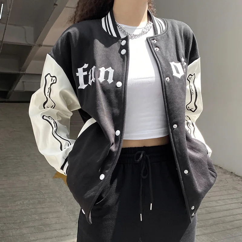 Женская зимняя свободная бейсбольная куртка с контрастными буквами, модная уличная Женская куртка
Женская зимняя свободная бейсбольная куртка с контрастными буквами, модная уличная Женская куртка