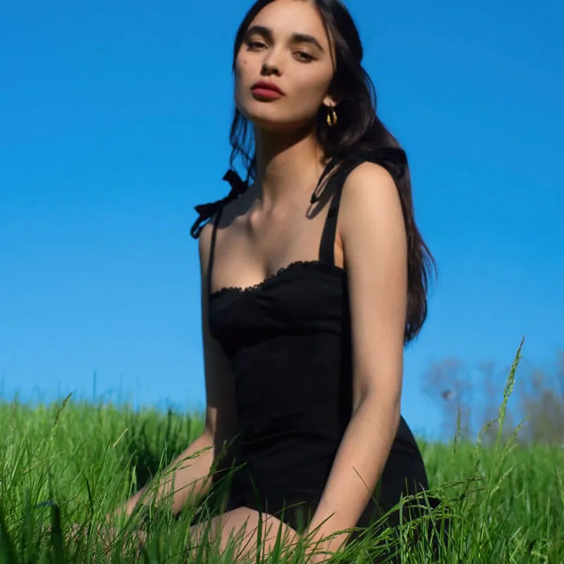 2021 Summer Dark Academia Gothic Bodycon Dresses Women Sexy Black Y2K E Girl Clothes Sleeveless V Neck Lace Up Mini Dress
2021 Summer Dark Academia Gothic Bodycon Dresses Women Sexy Black Y2K E Girl Clothes Sleeveless V Neck Lace Up Mini Dress