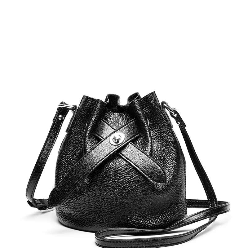 New fashion simple bag 2021 single product temperament Single Shoulder Messenger Bag Leather bucket bag women's bag
New fashion simple bag 2021 single product temperament Single Shoulder Messenger Bag Leather bucket bag women's bag