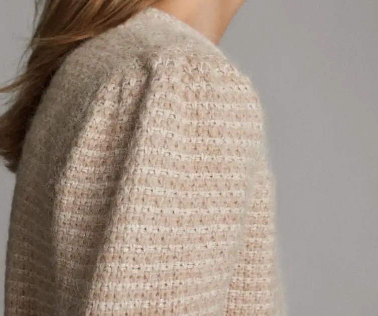 Spring/Summer Women Sweater 2021 New Knitted Cardigan Fashionable Casual Breasted Long-sleeved Knitted Sweater 
Spring/Summer Women Sweater 2021 New Knitted Cardigan Fashionable Casual Breasted Long-sleeved Knitted Sweater