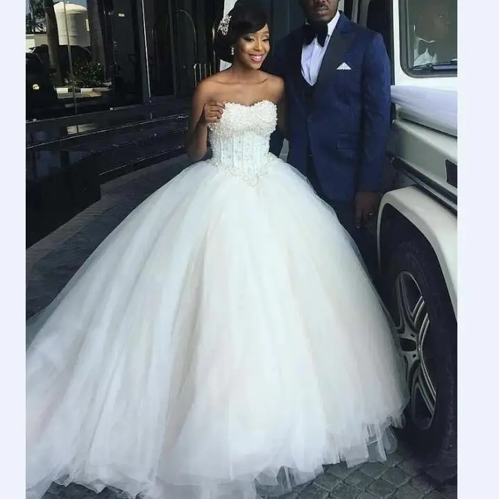 2021 Ivory Wedding Dresses Princess Ball Gown Sweetheart Neck Plus Size Lace Up Back Sweep Train Tulle Formal Wedding robes de
2021 Ivory Wedding Dresses Princess Ball Gown Sweetheart Neck Plus Size Lace Up Back Sweep Train Tulle Formal Wedding robes de