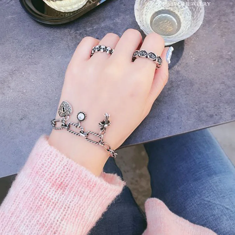 FMILY Minimalist 925 Sterling Silver Personality Cross Love Lock Bracelet Retro Fashion Zircon Jewelry Gift for Girlfriend
FMILY Minimalist 925 Sterling Silver Personality Cross Love Lock Bracelet Retro Fashion Zircon Jewelry Gift for Girlfriend