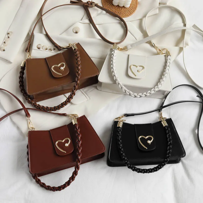 Heart Fashion Women's Bag 2020 Vintage Small Shoulder Bag Branded Designer Female Handbags Crossbody PU Leather Purse Winter
Heart Fashion Women's Bag 2020 Vintage Small Shoulder Bag Branded Designer Female Handbags Crossbody PU Leather Purse Winter