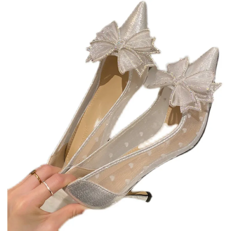 2021 Women Bling Pumps Girls Bow Brand Heels Woman Pointed Toe Sexy Shoes Ladies Rhinestone Stiletto Shoes Female Silver Shoes
2021 Women Bling Pumps Girls Bow Brand Heels Woman Pointed Toe Sexy Shoes Ladies Rhinestone Stiletto Shoes Female Silver Shoes