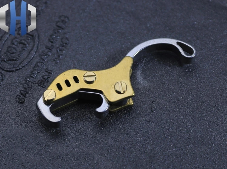 Creative Gift Brass Beer Portable Folding Bottle Opener Stainless Steel Key Ring Bottle Opener
Creative Gift Brass Beer Portable Folding Bottle Opener Stainless Steel Key Ring Bottle Opener
