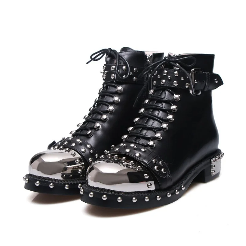 Punk Genuine Leather Boots Women Rivets Square Heels Autumn Winter Ankle Boots Sexy Shoes Woman Motorcycle Snow Boots
Punk Genuine Leather Boots Women Rivets Square Heels Autumn Winter Ankle Boots Sexy Shoes Woman Motorcycle Snow Boots