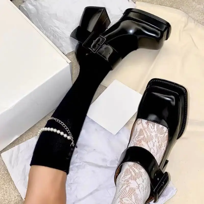 Women Pumps Leather High Heels Square Toe Lolita Shoes Buckle Black White Mary Janes Shoes Street Shoes Retro Platform Shoes
Women Pumps Leather High Heels Square Toe Lolita Shoes Buckle Black White Mary Janes Shoes Street Shoes Retro Platform Shoes