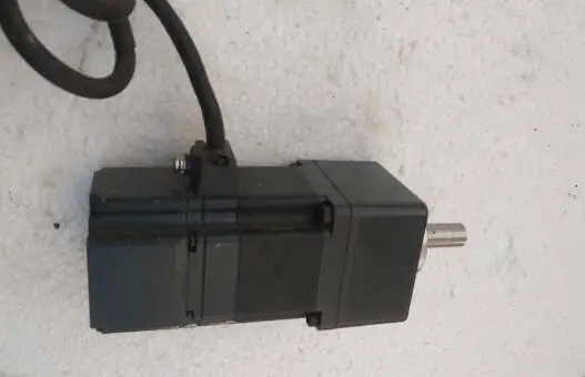 ASM66MCE-P5 ,stepper motor ; used one, 85 % appearance new ; 3 months warranty , freely shipping
ASM66MCE-P5 ,stepper motor ; used one, 85 % appearance new ; 3 months warranty , freely shipping