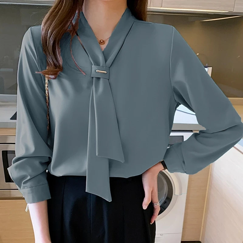 2022 New Chiffon Women Blouse and Tops Office Work Long Sleeve Fashion Women Shirts with Tie V Neck Loose Female Blusas Casual
2022 New Chiffon Women Blouse and Tops Office Work Long Sleeve Fashion Women Shirts with Tie V Neck Loose Female Blusas Casual