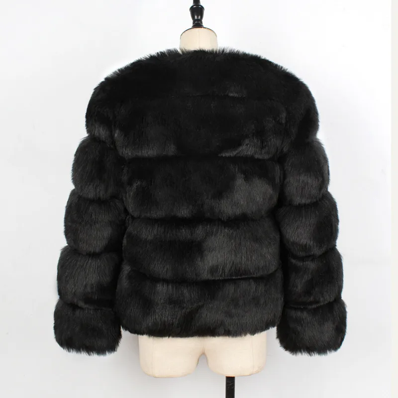 Fur & Faux Fur
Fur & Faux Fur