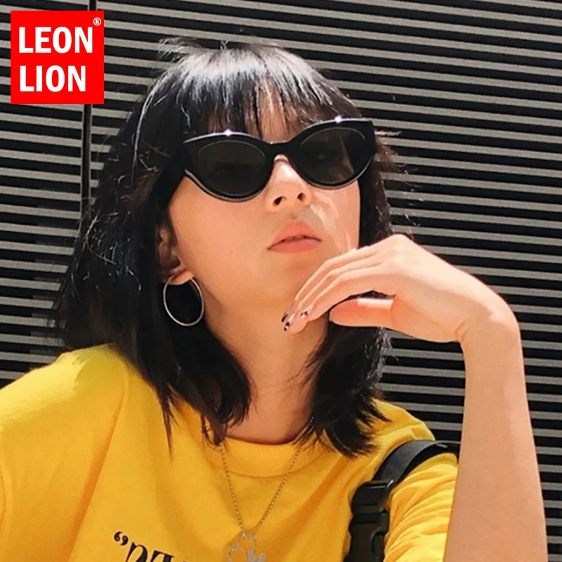 Солнечные очки LEONLION в винтажном стиле женские, солнцезащитные аксессуары кошачий глаз, с защитой от ультрафиолета, 2021
Солнечные очки LEONLION в винтажном стиле женские, солнцезащитные аксессуары кошачий глаз, с защитой от ультрафиолета, 2021