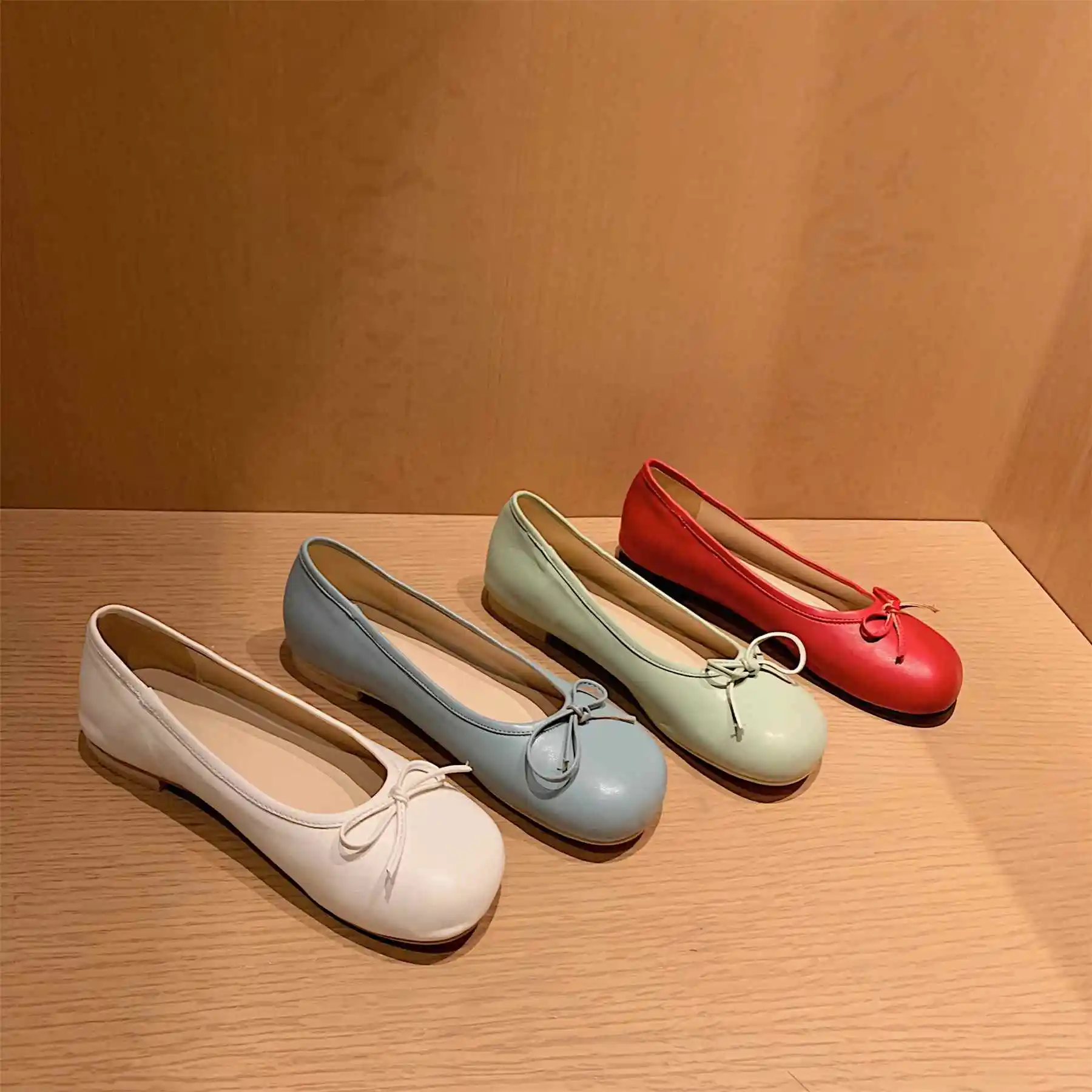 Krazing Pot leisure high quality full grain leather butterfly-knot round toe low heel slip on sweet girls dress women pumps L51
Krazing Pot leisure high quality full grain leather butterfly-knot round toe low heel slip on sweet girls dress women pumps L51