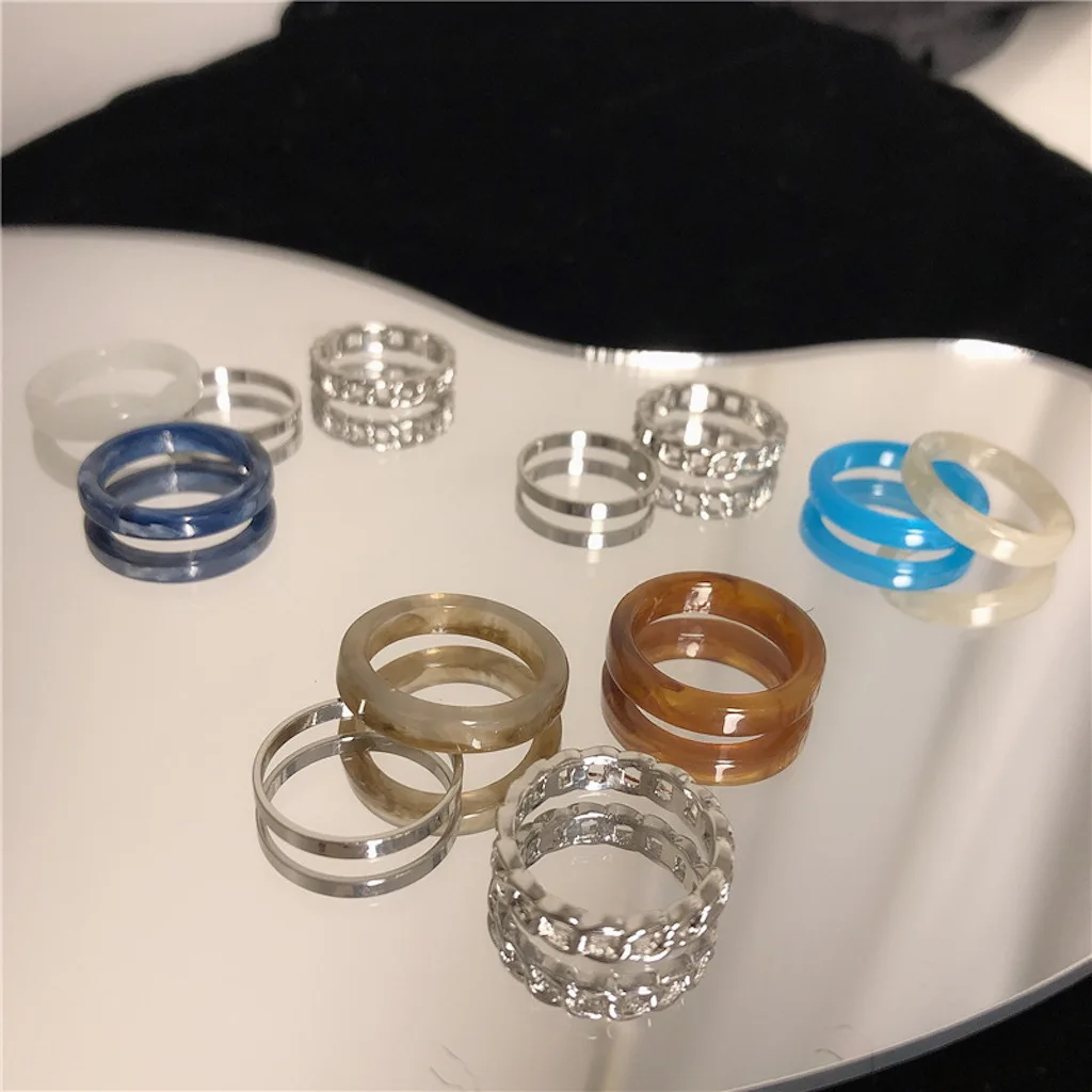 New Korea Aesthetic Colourful Resin Acrylic Rings Set for Women Geometric Round Rings Girl Temperament Versatile Jewelry Gifts
New Korea Aesthetic Colourful Resin Acrylic Rings Set for Women Geometric Round Rings Girl Temperament Versatile Jewelry Gifts