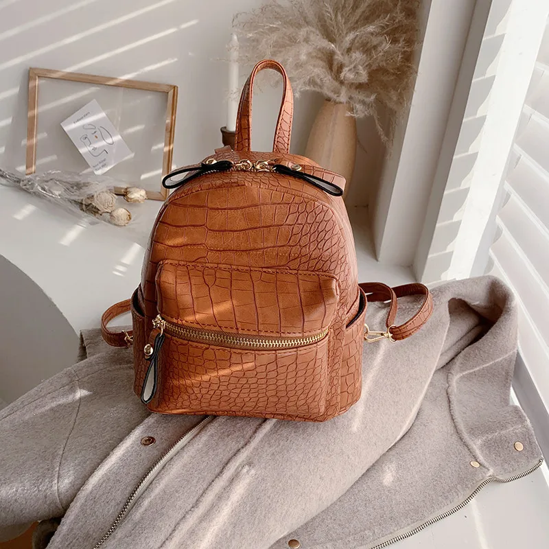 Женский рюкзак с защитой от кражи, Классические однотонные рюкзаки из искусственной кожи, новинка 2020, женская модная сумка на плечо, винтажн... 
Женский рюкзак с защитой от кражи, Классические однотонные рюкзаки из искусственной кожи, новинка 2020, женская модная сумка на плечо, винтажн...