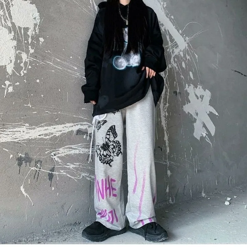 HOUZHOU Gothic Harajuku Pants for Women Japanese Streetwear Gothic Pants Print Wide Leg Pants Women Casual Black Trousers Women
HOUZHOU Gothic Harajuku Pants for Women Japanese Streetwear Gothic Pants Print Wide Leg Pants Women Casual Black Trousers Women