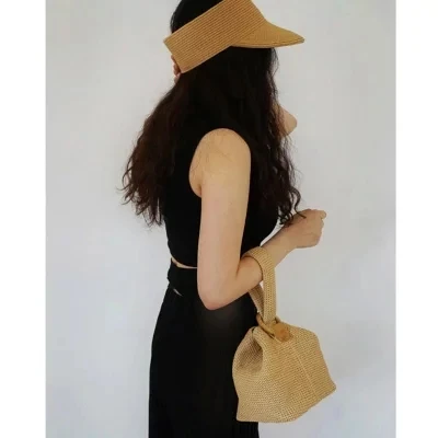 Chic Style Beach Women Straw Bag Round Buckle Lovely Woven Basket Handbag Small Square Bag Straw Woven Messenger Bag Fashion
Chic Style Beach Women Straw Bag Round Buckle Lovely Woven Basket Handbag Small Square Bag Straw Woven Messenger Bag Fashion