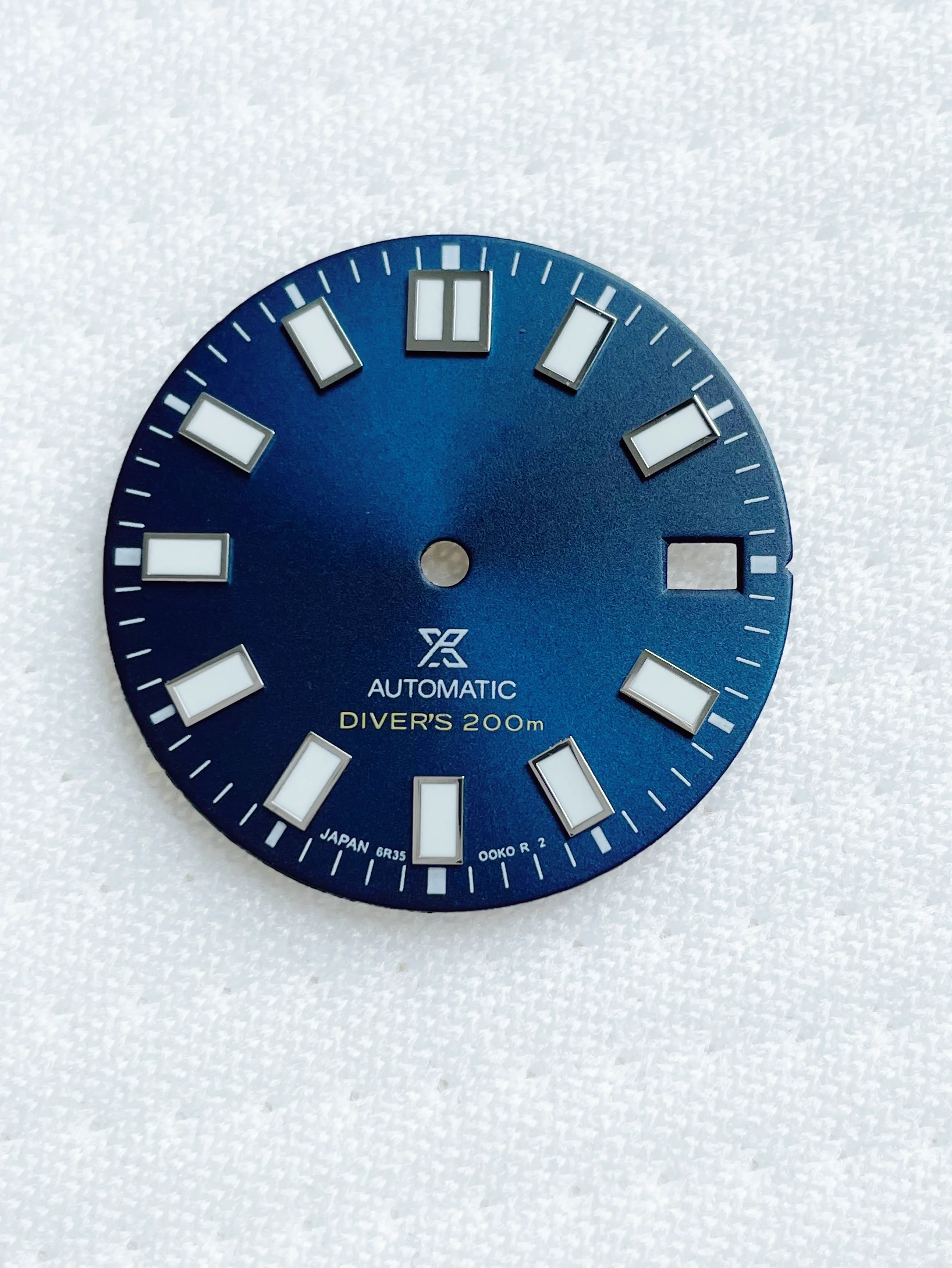 New style copper plate C3 luminous dial refitted sun pattern literal skx007 small mm abalone nh35 universal nh35 dial
New style copper plate C3 luminous dial refitted sun pattern literal skx007 small mm abalone nh35 universal nh35 dial