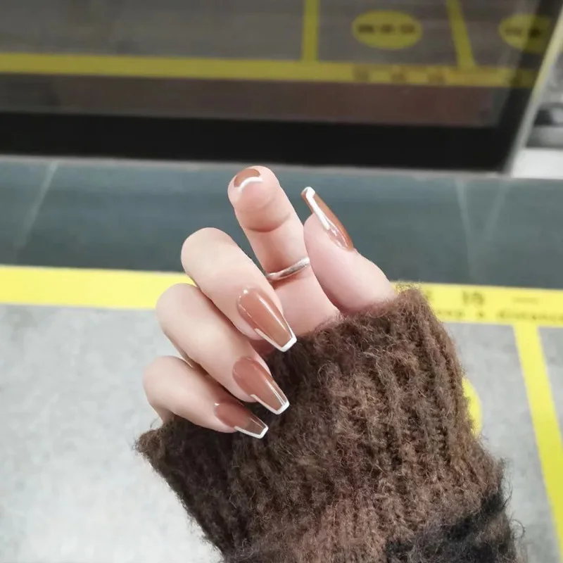 French False Nails with Glue Mirror Nails Amber Nube Fake Nails Black and White Striped Full Cover Nail Decoration Nail Art Tool
French False Nails with Glue Mirror Nails Amber Nube Fake Nails Black and White Striped Full Cover Nail Decoration Nail Art Tool