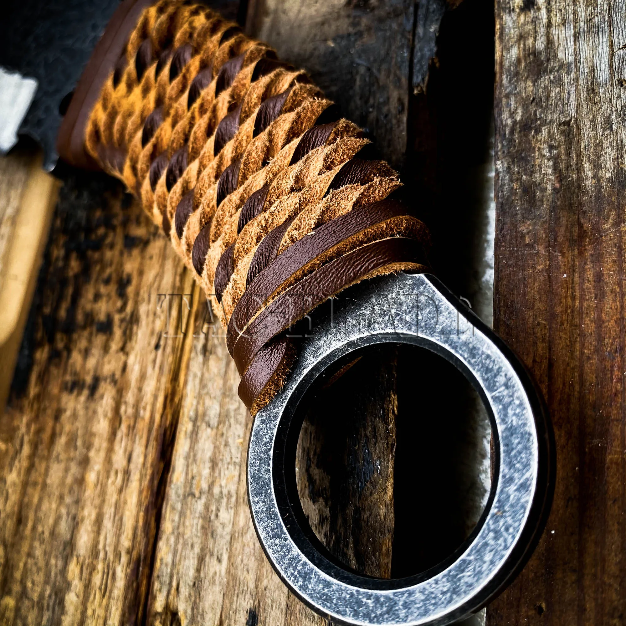 TOP Quality JUNGLE TACTICAL HUNTING KNIVES Outdoor Machete Tool FIXED BLADE MILITARY COMBAT SURVIVAL with Leather Sheath
TOP Quality JUNGLE TACTICAL HUNTING KNIVES Outdoor Machete Tool FIXED BLADE MILITARY COMBAT SURVIVAL with Leather Sheath