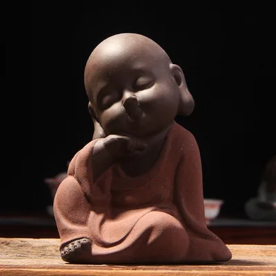 Керамическая статуэтка Будды
Керамическая статуэтка Будды