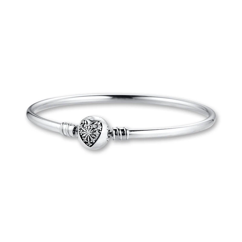 Moments Heart of Winter Clasp Bangles 100% 925 Sterling Silver Fine Jewelry For Women Wholesales Free Shipping
Moments Heart of Winter Clasp Bangles 100% 925 Sterling Silver Fine Jewelry For Women Wholesales Free Shipping