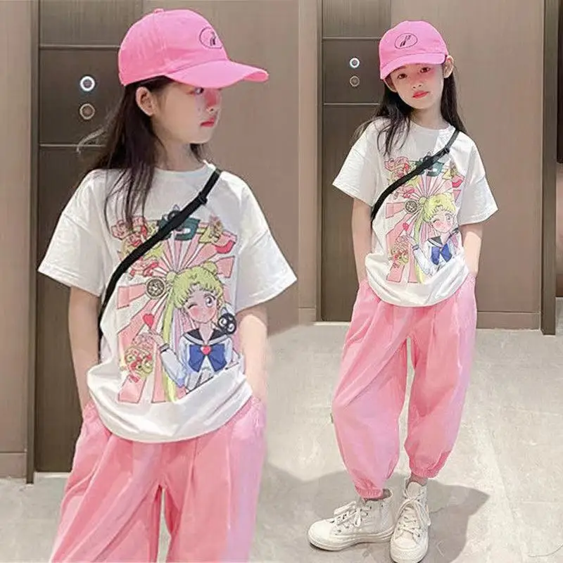 Hip-hop's kid in clothes, shorts, shirts, girl running Cazuela pants, jazz dancing clothes, occasional clothes
Hip-hop's kid in clothes, shorts, shirts, girl running Cazuela pants, jazz dancing clothes, occasional clothes