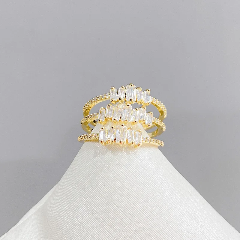 Wholesale Fashion High-Key Dignified Shining Stone Zircon Index Finger Ring Simple Personality Open
Wholesale Fashion High-Key Dignified Shining Stone Zircon Index Finger Ring Simple Personality Open