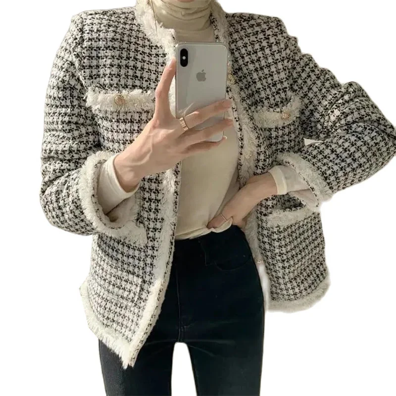 Зимние куртки NiceWomen, модные офисные дамские короткие пальто из овечьей шерсти в твидовую клетку, женское винтажное плотное шерстяное пальто
Зимние куртки NiceWomen, модные офисные дамские короткие пальто из овечьей шерсти в твидовую клетку, женское винтажное плотное шерстяное пальто