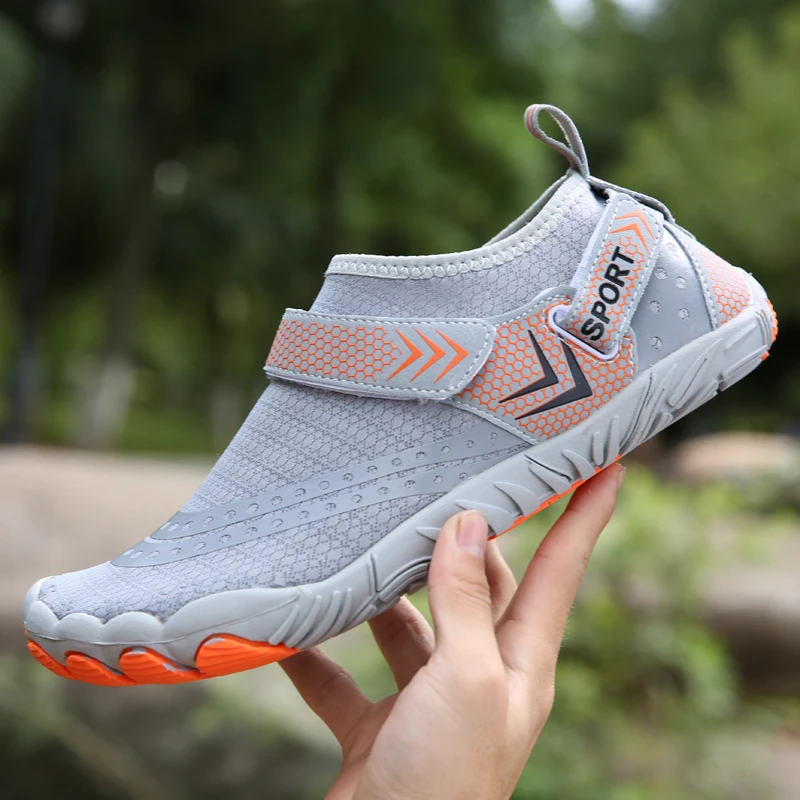 Men's and Women's Beach Summer New Leisure Swimming Shoes Non-slip Large Size Five-finger Wading Shoes Outdoor Quickdrying Shoes 
Men's and Women's Beach Summer New Leisure Swimming Shoes Non-slip Large Size Five-finger Wading Shoes Outdoor Quickdrying Shoes