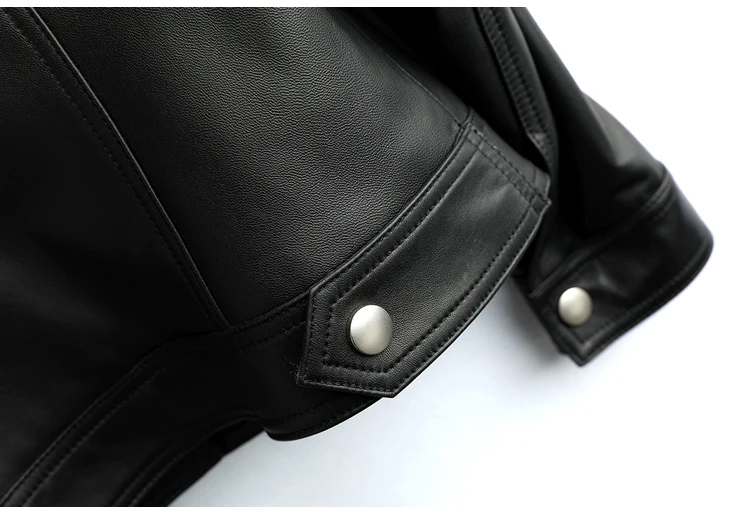 JCHB 2021 fashionable small white home leather leather leather coat for women short slim sheepskin jacket
JCHB 2021 fashionable small white home leather leather leather coat for women short slim sheepskin jacket