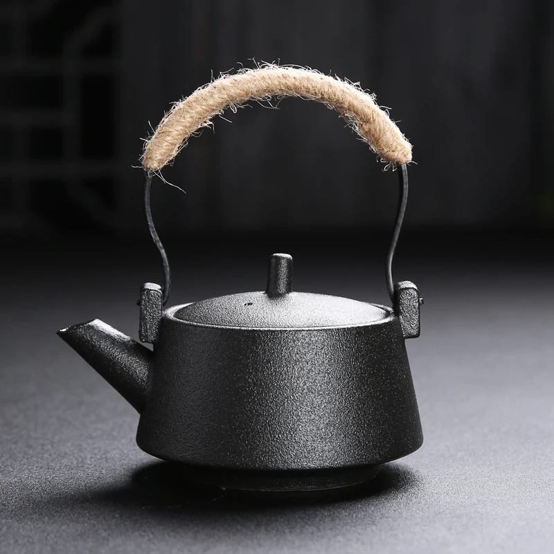 Ceramic Vintage Teapots Chinese Handle Handmade with Filter Kettle Sencha Tea Teapots Teteras De Te Kitchen Products DB60CH
Ceramic Vintage Teapots Chinese Handle Handmade with Filter Kettle Sencha Tea Teapots Teteras De Te Kitchen Products DB60CH
