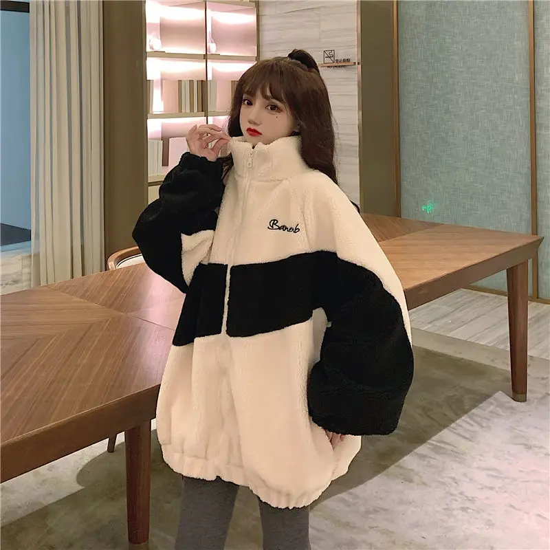 Faux Fur Coat Women Winter Casual Teddy Coat Autumn Pockets Plus Size Fur Jacket Fleece Fluffy Overcoat Outwear abrigo mujer
Faux Fur Coat Women Winter Casual Teddy Coat Autumn Pockets Plus Size Fur Jacket Fleece Fluffy Overcoat Outwear abrigo mujer
