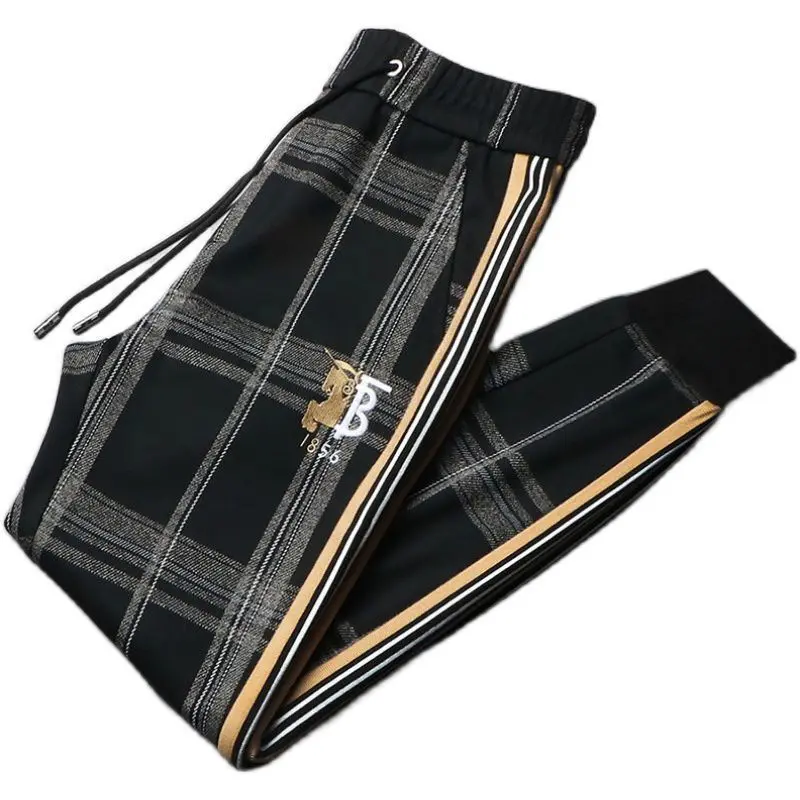 European station spring and autumn casual pants men's trendy handsome plaid trousers 2021 new pants
European station spring and autumn casual pants men's trendy handsome plaid trousers 2021 new pants