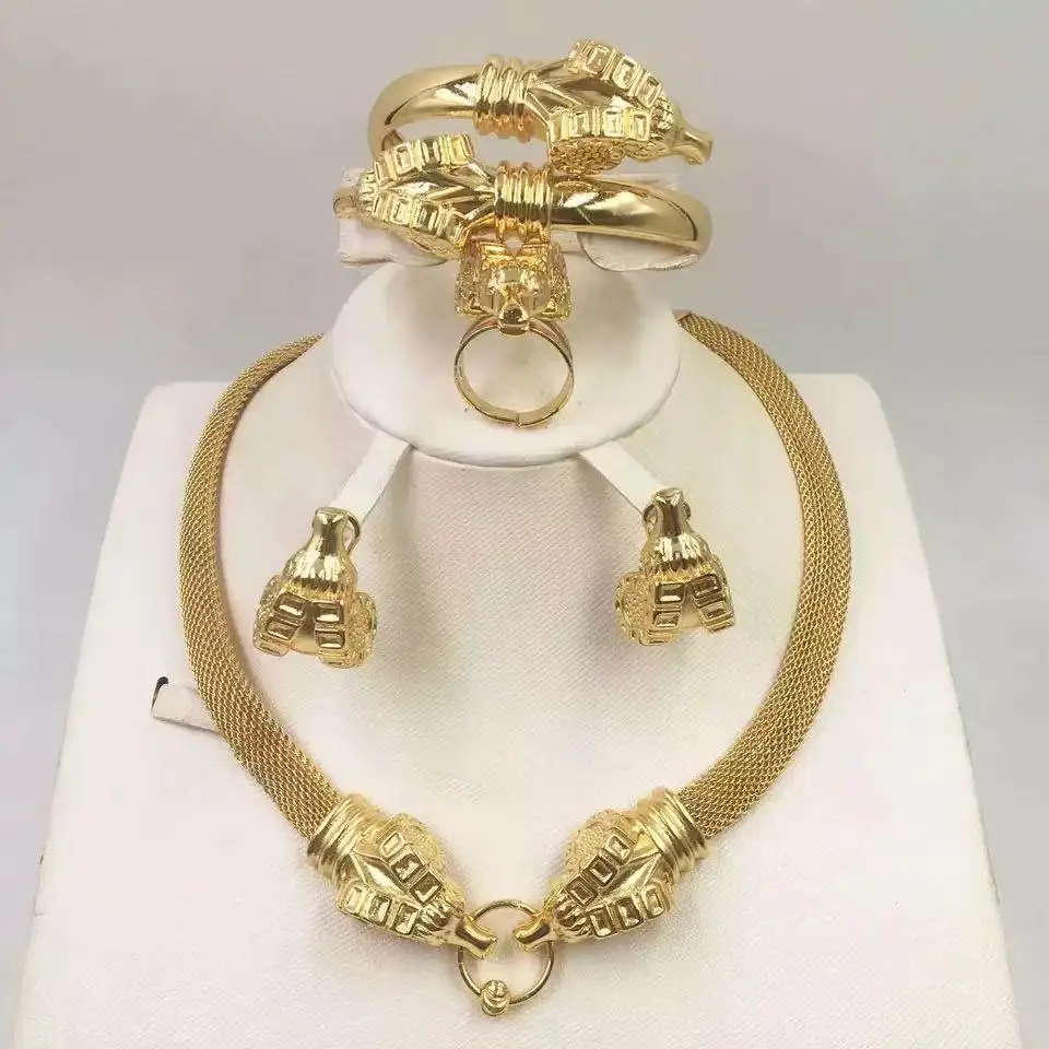 Dubai Gold Necklace Earring series fashion Nigerian wedding African Jewelry series Italian women's jewelry set
Dubai Gold Necklace Earring series fashion Nigerian wedding African Jewelry series Italian women's jewelry set