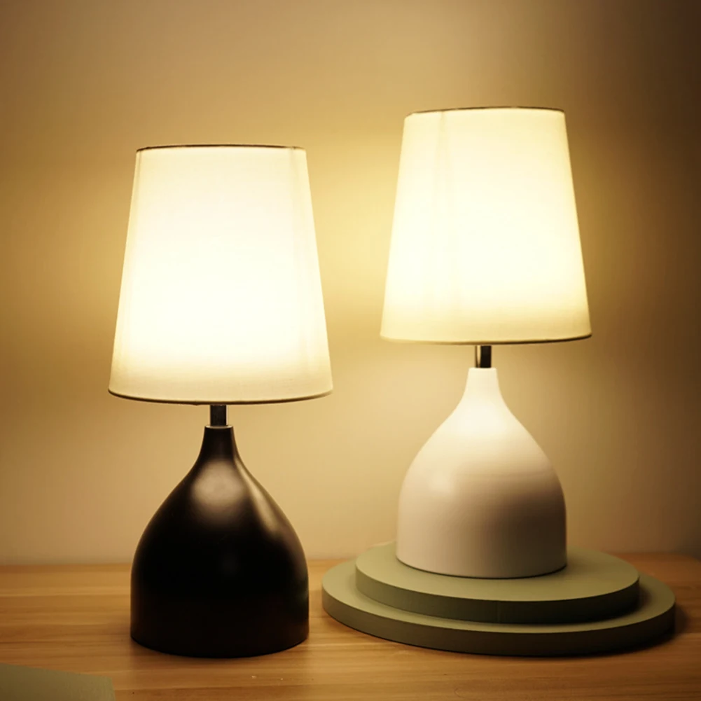 Simple Modern Table Lamp Bedroom Living Room Desk Bedside Romantic Study Touch Night Light Decorations
Simple Modern Table Lamp Bedroom Living Room Desk Bedside Romantic Study Touch Night Light Decorations