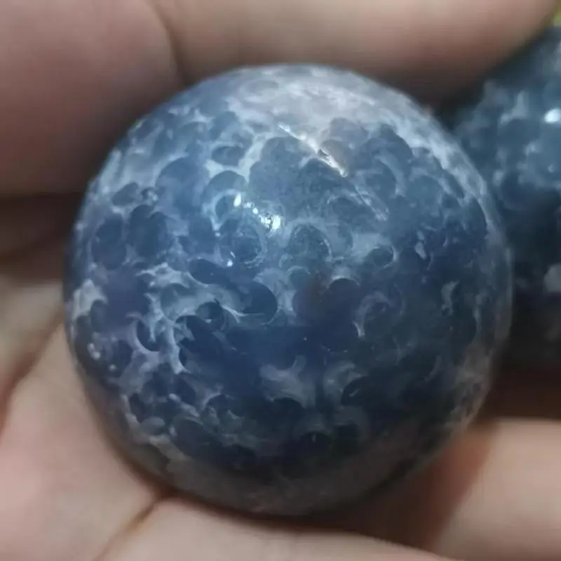 Blue whole body weathered horseshoe pattern antique agate large beads Pure natural gemstones rare Collection Nationality diy
Blue whole body weathered horseshoe pattern antique agate large beads Pure natural gemstones rare Collection Nationality diy