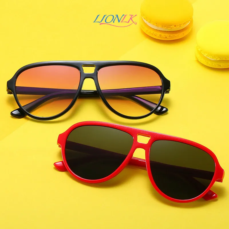LIONLK Fashion Large Frame Children's Sunglasses Retro Anti-Glare Kids Sun Glasses 2021 Hot Boys and Girls Gifts Pink Red
LIONLK Fashion Large Frame Children's Sunglasses Retro Anti-Glare Kids Sun Glasses 2021 Hot Boys and Girls Gifts Pink Red