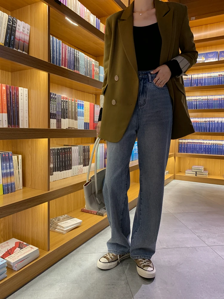 2021 Fashion Spring Woman Jeans High Waist Jeans For Women Slim Fashionable Casual Straight Denim Pants
2021 Fashion Spring Woman Jeans High Waist Jeans For Women Slim Fashionable Casual Straight Denim Pants