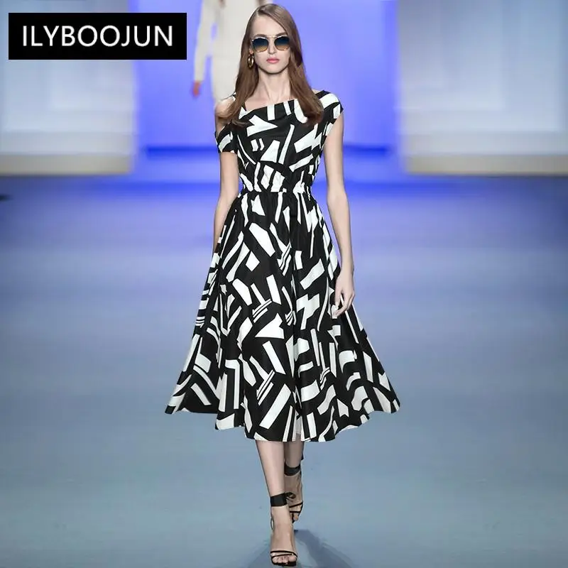 Fashion Designer Summer Dress Women's One shoulder Spaghetti Strap Short sleeve Black and white geometric print Dress
Fashion Designer Summer Dress Women's One shoulder Spaghetti Strap Short sleeve Black and white geometric print Dress